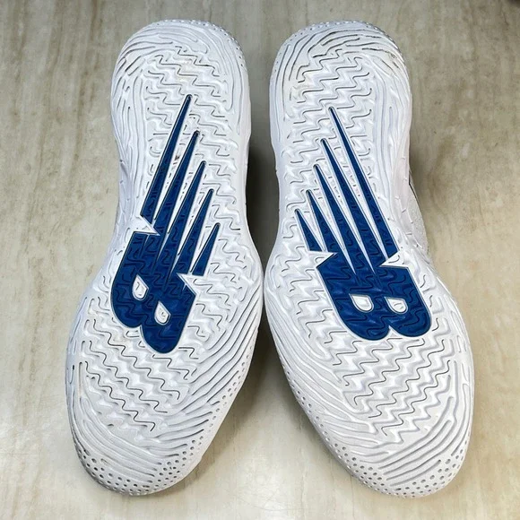 New Balance Fresh Foam Lav V2 White Blue Tennis Shoes size 9Mens 10.5Womens